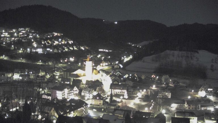 Dieses Bild zeigt eine Webcam-Aufnahme von Ottenhöfen, aufgenommen am Dienstag, den 30.12.2025 um 20:30 Uhr