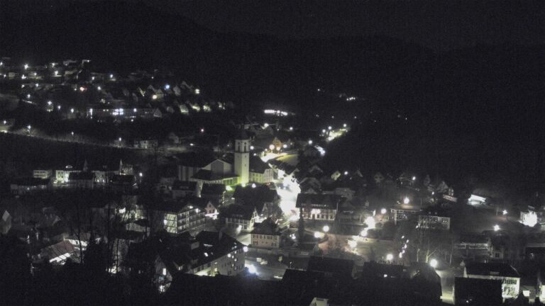 Dieses Bild zeigt eine Webcam-Aufnahme von Ottenhöfen, aufgenommen am Donnerstag, den 18.12.2025 um 05:00 Uhr