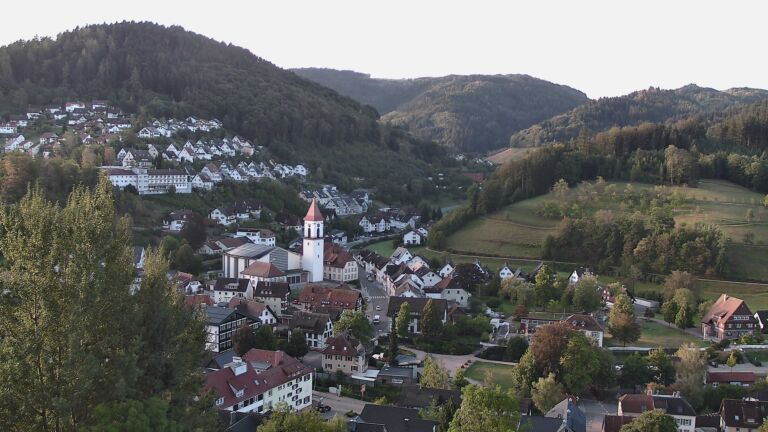 Dieses Bild zeigt eine Webcam-Aufnahme von Ottenhöfen, aufgenommen am Donnerstag, den 10.09.2026 um 08:00 Uhr