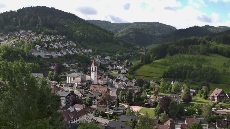 Dieses Bild zeigt eine Webcam-Aufnahme von Ottenhöfen, aufgenommen am Dienstag, den 12.05.2026 um 09:00 Uhr