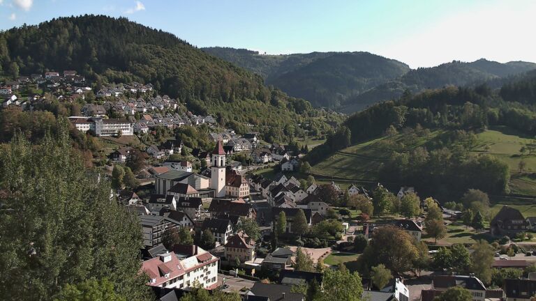 Dieses Bild zeigt eine Webcam-Aufnahme von Ottenhöfen, aufgenommen am Montag, den 05.10.2026 um 15:40 Uhr