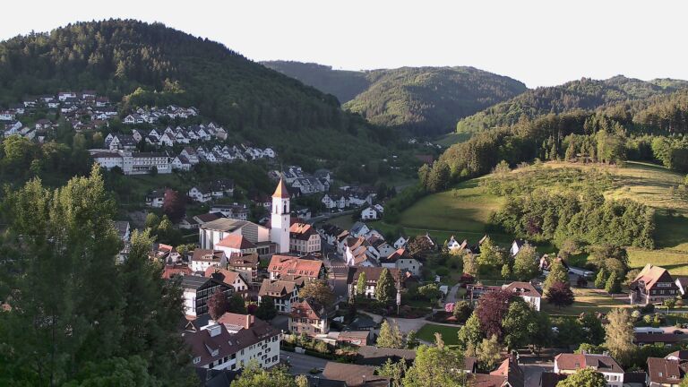 Dieses Bild zeigt eine Webcam-Aufnahme von Ottenhöfen, aufgenommen am Samstag, den 23.05.2026 um 06:50 Uhr