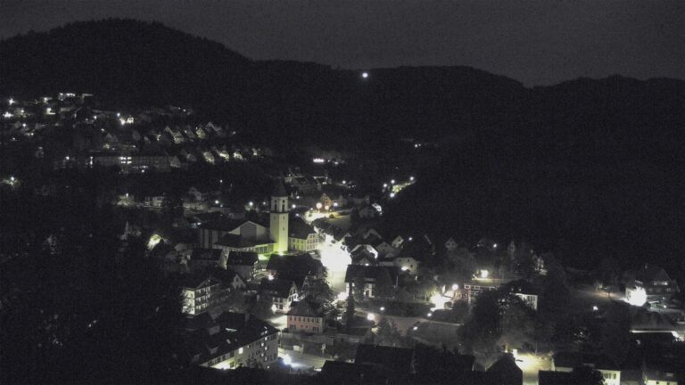 Dieses Bild zeigt eine Webcam-Aufnahme von Ottenhöfen, aufgenommen am Donnerstag, den 01.10.2026 um 05:30 Uhr