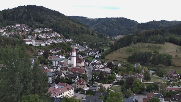 Dieses Bild zeigt eine Webcam-Aufnahme von Ottenhöfen, aufgenommen am Donnerstag, den 03.09.2026 um 19:50 Uhr