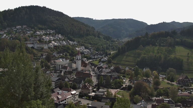 Dieses Bild zeigt eine Webcam-Aufnahme von Ottenhöfen, aufgenommen am Mittwoch, den 07.10.2026 um 13:20 Uhr