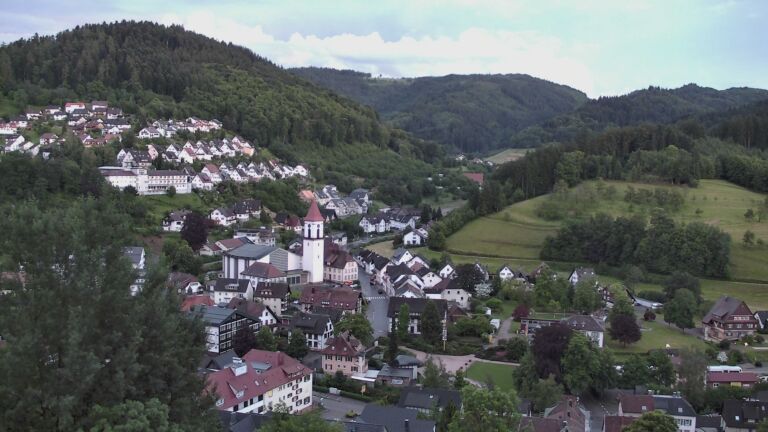 Dieses Bild zeigt eine Webcam-Aufnahme von Ottenhöfen, aufgenommen am Dienstag, den 02.06.2026 um 21:30 Uhr
