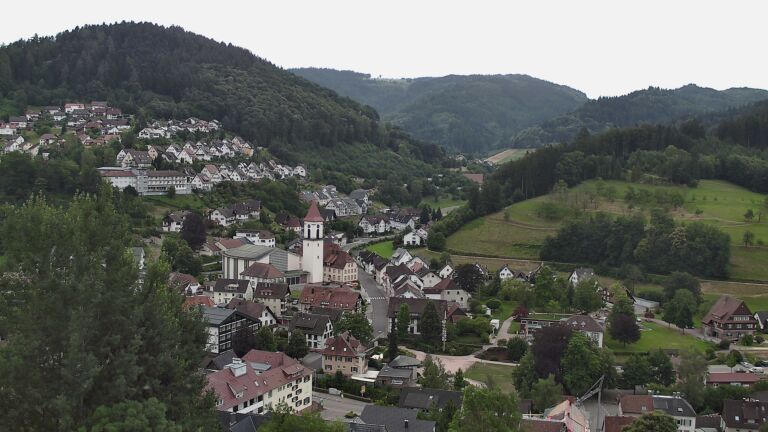 Dieses Bild zeigt eine Webcam-Aufnahme von Ottenhöfen, aufgenommen am Dienstag, den 30.06.2026 um 20:00 Uhr