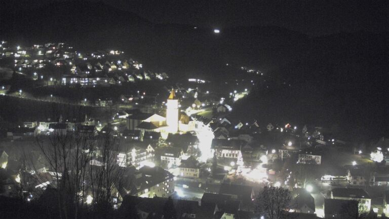 Dieses Bild zeigt eine Webcam-Aufnahme von Ottenhöfen, aufgenommen am Freitag, den 12.12.2025 um 20:00 Uhr