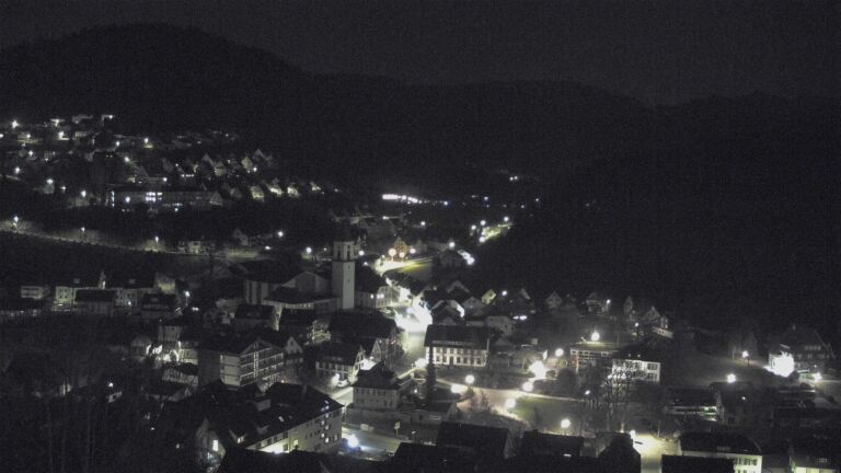 Dieses Bild zeigt eine Webcam-Aufnahme von Ottenhöfen, aufgenommen am Samstag, den 04.04.2026 um 00:30 Uhr
