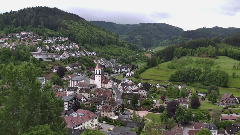 Dieses Bild zeigt eine Webcam-Aufnahme von Ottenhöfen, aufgenommen am Montag, den 11.05.2026 um 07:00 Uhr