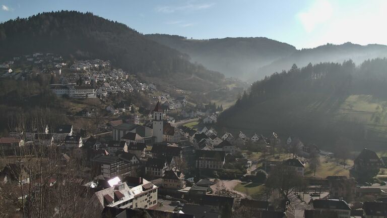 Dieses Bild zeigt eine Webcam-Aufnahme von Ottenhöfen, aufgenommen am Donnerstag, den 05.02.2026 um 14:00 Uhr