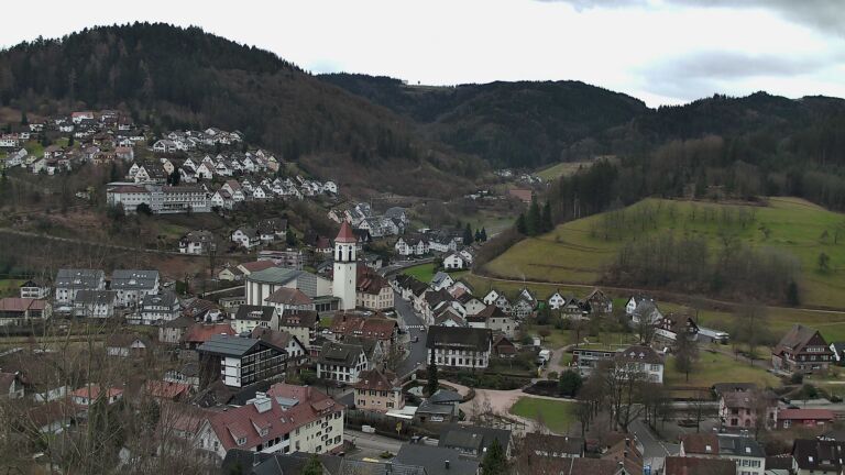 Dieses Bild zeigt eine Webcam-Aufnahme von Ottenhöfen, aufgenommen am Donnerstag, den 19.02.2026 um 13:50 Uhr