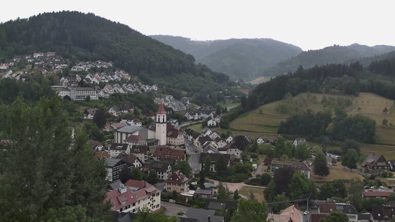 Dieses Bild zeigt eine Webcam-Aufnahme von Ottenhöfen, aufgenommen am Samstag, den 18.07.2026 um 14:50 Uhr