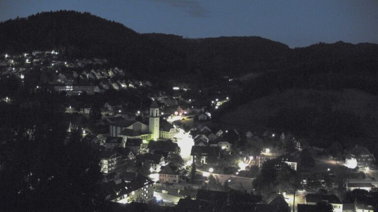 Dieses Bild zeigt eine Webcam-Aufnahme von Ottenhöfen, aufgenommen am Donnerstag, den 06.08.2026 um 05:00 Uhr