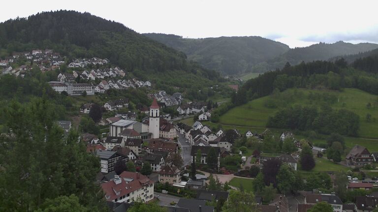 Dieses Bild zeigt eine Webcam-Aufnahme von Ottenhöfen, aufgenommen am Samstag, den 16.05.2026 um 15:00 Uhr