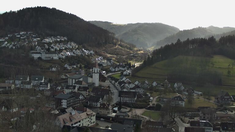 Dieses Bild zeigt eine Webcam-Aufnahme von Ottenhöfen, aufgenommen am Samstag, den 07.02.2026 um 13:00 Uhr