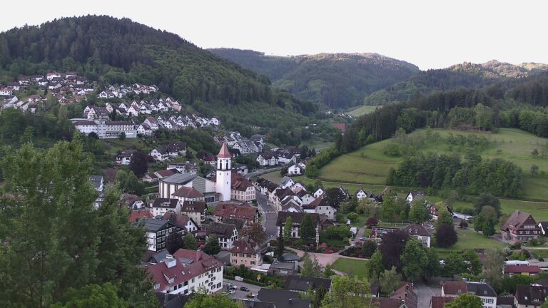 Dieses Bild zeigt eine Webcam-Aufnahme von Ottenhöfen, aufgenommen am Dienstag, den 19.05.2026 um 06:40 Uhr