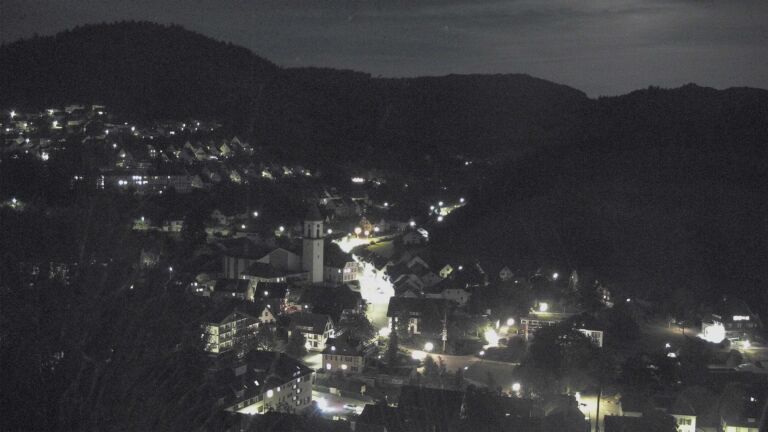 Dieses Bild zeigt eine Webcam-Aufnahme von Ottenhöfen, aufgenommen am Freitag, den 26.06.2026 um 23:00 Uhr