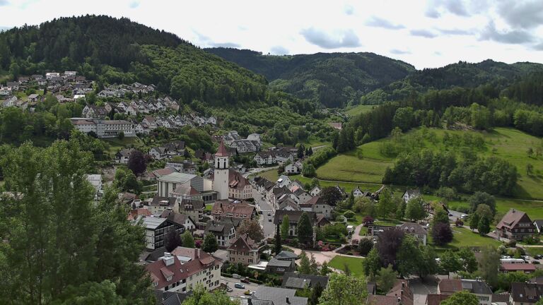 Dieses Bild zeigt eine Webcam-Aufnahme von Ottenhöfen, aufgenommen am Dienstag, den 19.05.2026 um 11:30 Uhr