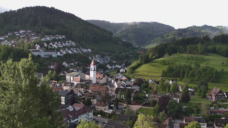 Dieses Bild zeigt eine Webcam-Aufnahme von Ottenhöfen, aufgenommen am Dienstag, den 12.05.2026 um 07:40 Uhr