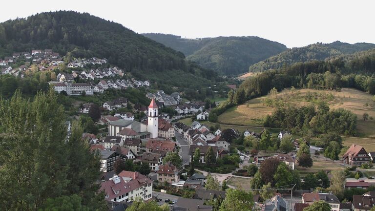 Dieses Bild zeigt eine Webcam-Aufnahme von Ottenhöfen, aufgenommen am Mittwoch, den 05.08.2026 um 07:20 Uhr