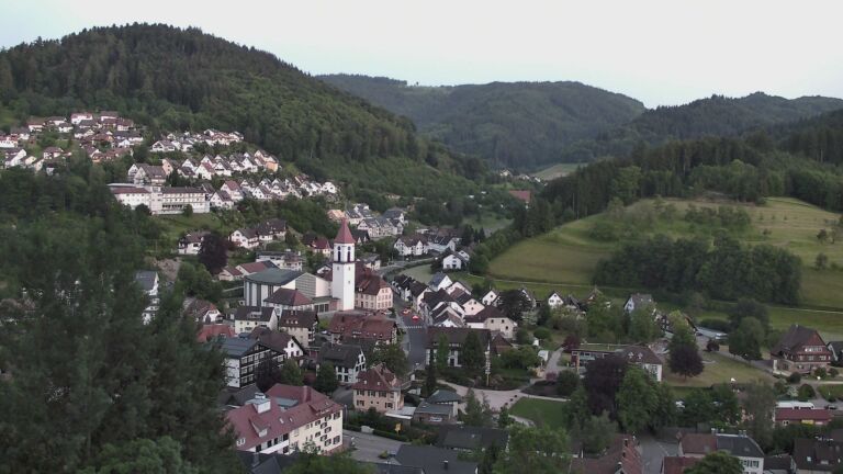 Dieses Bild zeigt eine Webcam-Aufnahme von Ottenhöfen, aufgenommen am Mittwoch, den 27.05.2026 um 21:30 Uhr