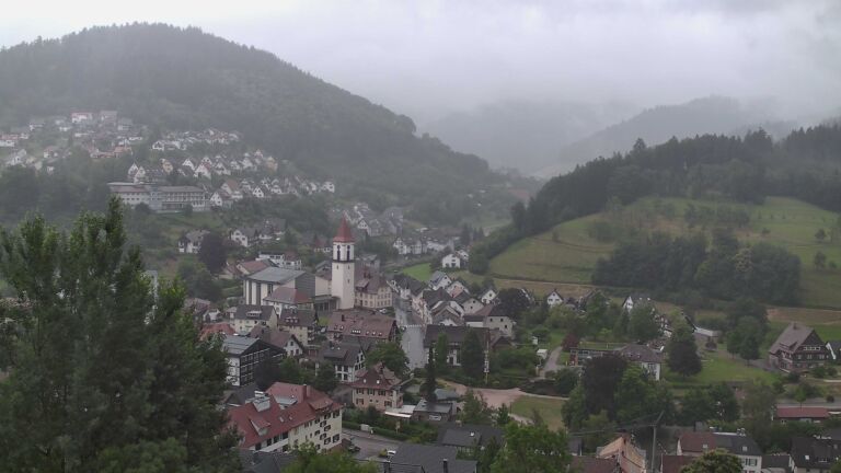 Dieses Bild zeigt eine Webcam-Aufnahme von Ottenhöfen, aufgenommen am Montag, den 29.06.2026 um 06:10 Uhr
