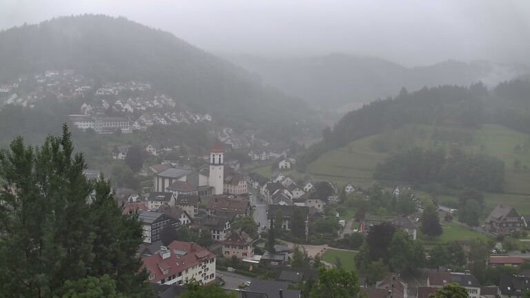 Dieses Bild zeigt eine Webcam-Aufnahme von Ottenhöfen, aufgenommen am Freitag, den 12.06.2026 um 09:40 Uhr