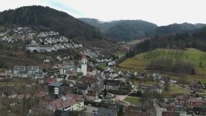 Dieses Bild zeigt eine Webcam-Aufnahme von Ottenhöfen, aufgenommen am Sonntag, den 15.02.2026 um 12:50 Uhr