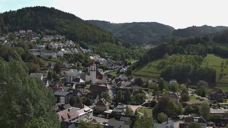 Dieses Bild zeigt eine Webcam-Aufnahme von Ottenhöfen, aufgenommen am Montag, den 21.09.2026 um 14:10 Uhr