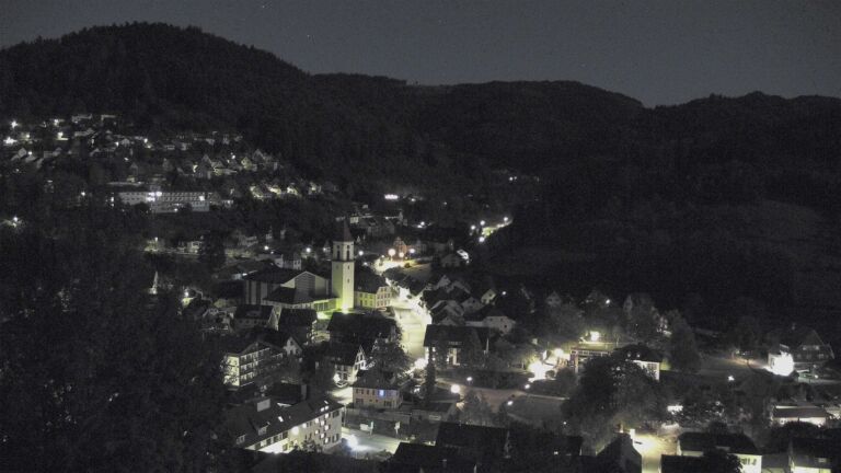 Dieses Bild zeigt eine Webcam-Aufnahme von Ottenhöfen, aufgenommen am Sonntag, den 27.09.2026 um 06:10 Uhr
