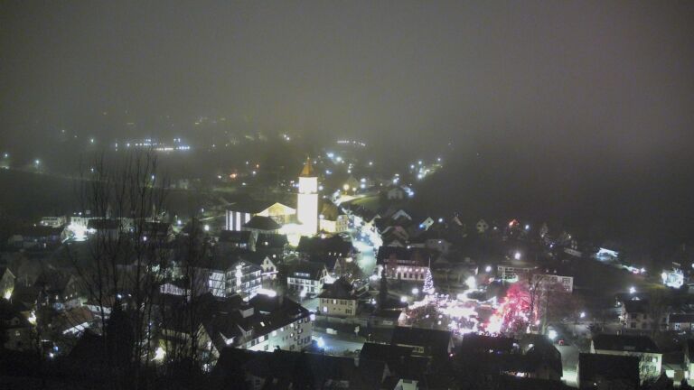 Dieses Bild zeigt eine Webcam-Aufnahme von Ottenhöfen, aufgenommen am Samstag, den 13.12.2025 um 19:10 Uhr