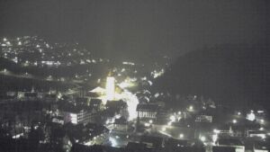 Dieses Bild zeigt eine Webcam-Aufnahme von Ottenhöfen, aufgenommen am Sonntag, den 15.02.2026 um 19:20 Uhr