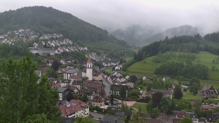 Dieses Bild zeigt eine Webcam-Aufnahme von Ottenhöfen, aufgenommen am Donnerstag, den 07.05.2026 um 08:00 Uhr