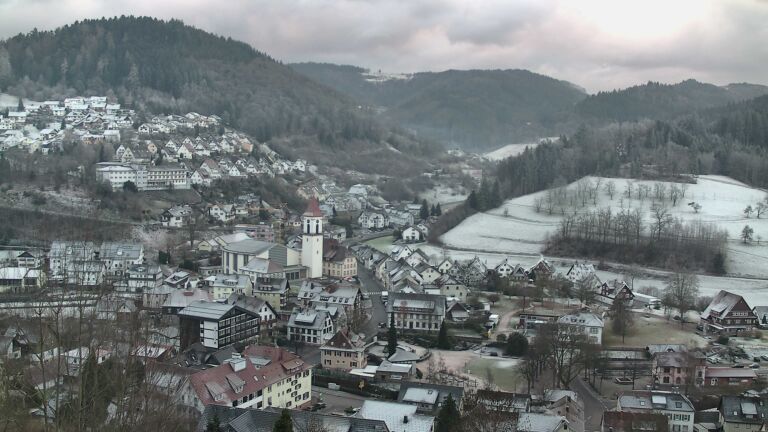 Dieses Bild zeigt eine Webcam-Aufnahme von Ottenhöfen, aufgenommen am Dienstag, den 30.12.2025 um 09:00 Uhr