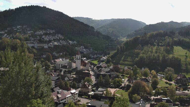 Dieses Bild zeigt eine Webcam-Aufnahme von Ottenhöfen, aufgenommen am Mittwoch, den 14.10.2026 um 13:20 Uhr