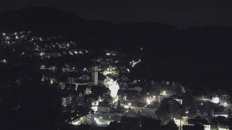 Dieses Bild zeigt eine Webcam-Aufnahme von Ottenhöfen, aufgenommen am Freitag, den 07.08.2026 um 01:30 Uhr