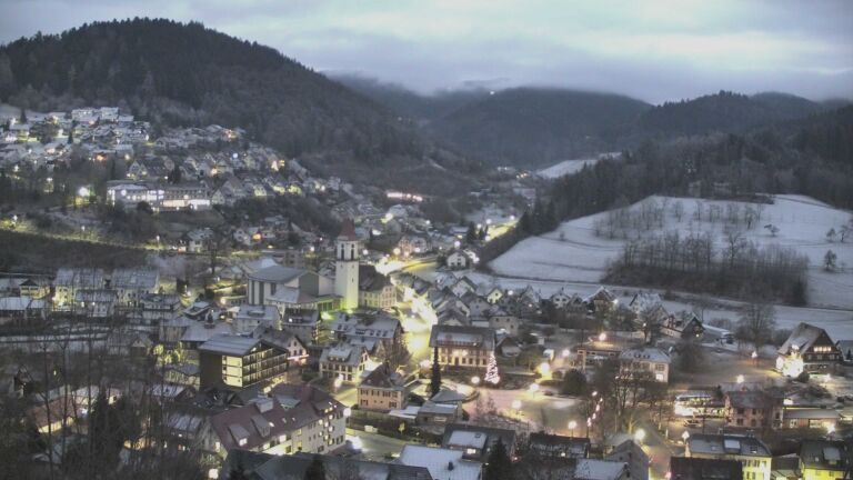 Dieses Bild zeigt eine Webcam-Aufnahme von Ottenhöfen, aufgenommen am Dienstag, den 30.12.2025 um 07:40 Uhr