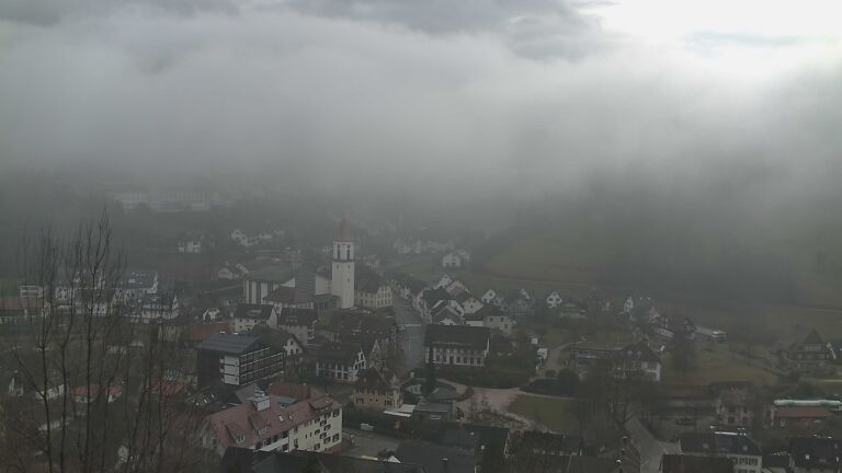 Dieses Bild zeigt eine Webcam-Aufnahme von Ottenhöfen, aufgenommen am Dienstag, den 03.02.2026 um 13:20 Uhr