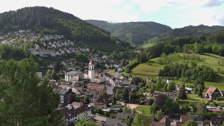 Dieses Bild zeigt eine Webcam-Aufnahme von Ottenhöfen, aufgenommen am Donnerstag, den 21.05.2026 um 09:20 Uhr