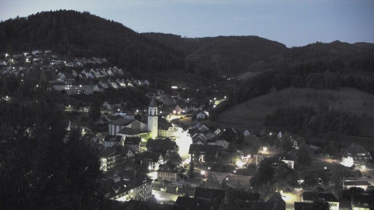 Dieses Bild zeigt eine Webcam-Aufnahme von Ottenhöfen, aufgenommen am Sonntag, den 23.08.2026 um 05:40 Uhr