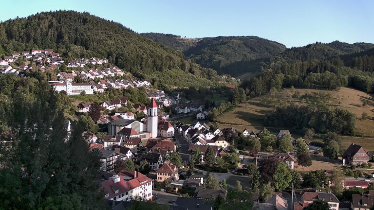 Dieses Bild zeigt eine Webcam-Aufnahme von Ottenhöfen, aufgenommen am Dienstag, den 21.07.2026 um 19:50 Uhr