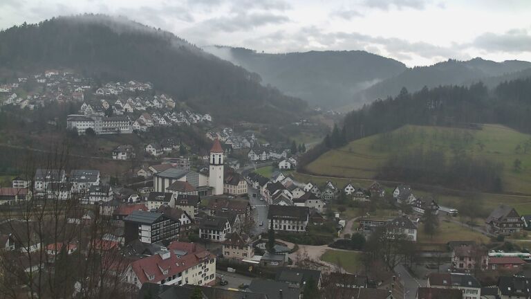 Dieses Bild zeigt eine Webcam-Aufnahme von Ottenhöfen, aufgenommen am Dienstag, den 03.02.2026 um 12:00 Uhr