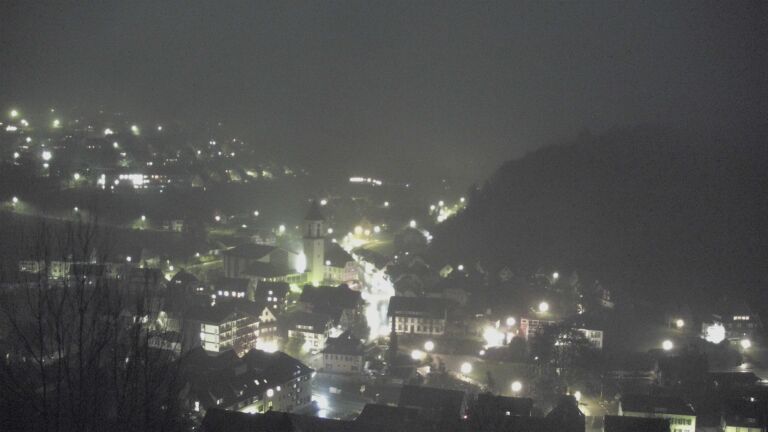 Dieses Bild zeigt eine Webcam-Aufnahme von Ottenhöfen, aufgenommen am Montag, den 13.04.2026 um 21:00 Uhr