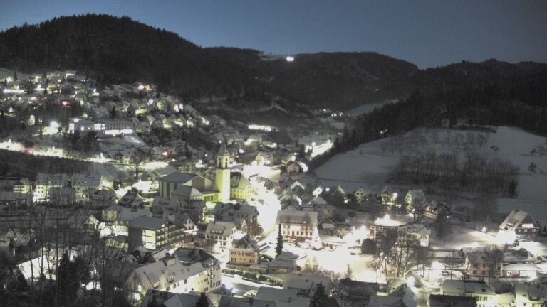 Dieses Bild zeigt eine Webcam-Aufnahme von Ottenhöfen, aufgenommen am Montag, den 05.01.2026 um 07:10 Uhr