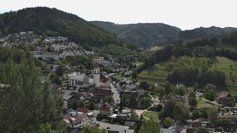 Dieses Bild zeigt eine Webcam-Aufnahme von Ottenhöfen, aufgenommen am Sonntag, den 20.09.2026 um 12:50 Uhr