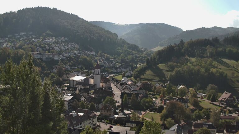 Dieses Bild zeigt eine Webcam-Aufnahme von Ottenhöfen, aufgenommen am Montag, den 05.10.2026 um 11:30 Uhr