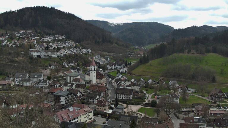 Dieses Bild zeigt eine Webcam-Aufnahme von Ottenhöfen, aufgenommen am Freitag, den 03.04.2026 um 14:20 Uhr