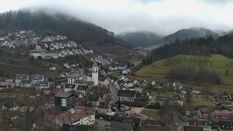 Dieses Bild zeigt eine Webcam-Aufnahme von Ottenhöfen, aufgenommen am Samstag, den 14.02.2026 um 16:30 Uhr