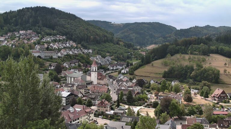 Dieses Bild zeigt eine Webcam-Aufnahme von Ottenhöfen, aufgenommen am Samstag, den 15.08.2026 um 11:40 Uhr
